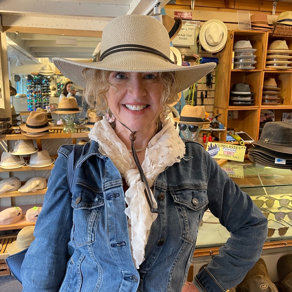 Meet your Posher, Anne